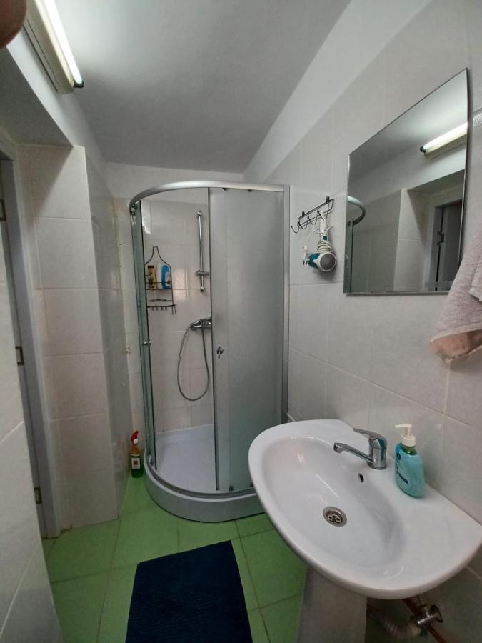 Studios Republicii Braşov Exteriör bild