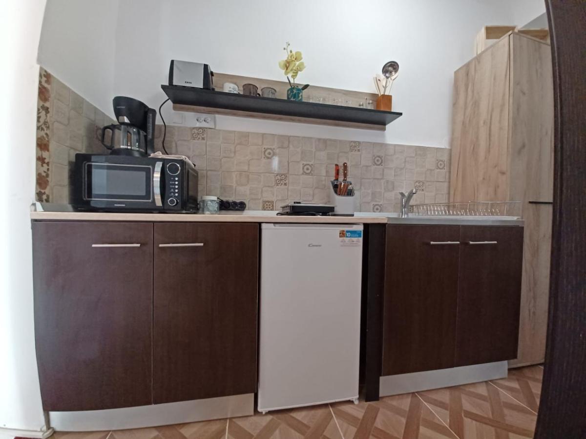 Studios Republicii Braşov Exteriör bild